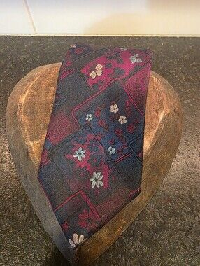 Windbridge Men's Muticolor Floral Print Tie
